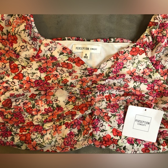 NWT, Perseption Concept floral top - Picture 3 of 3